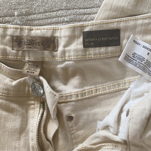 Cream Beige Capris - Picture 3 of 4